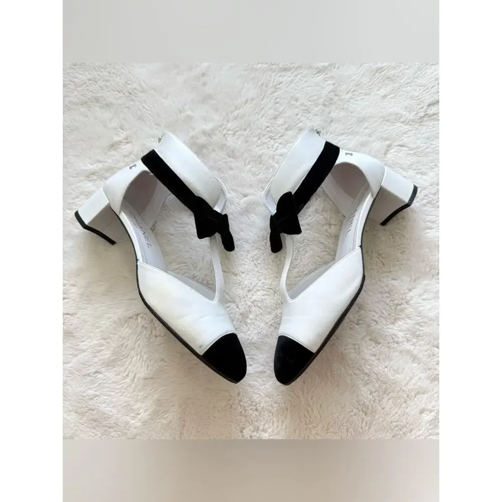 CHANEL white shoes with velvet black bow size 39 EU or 9 US Authentic - Picture 2 of 13